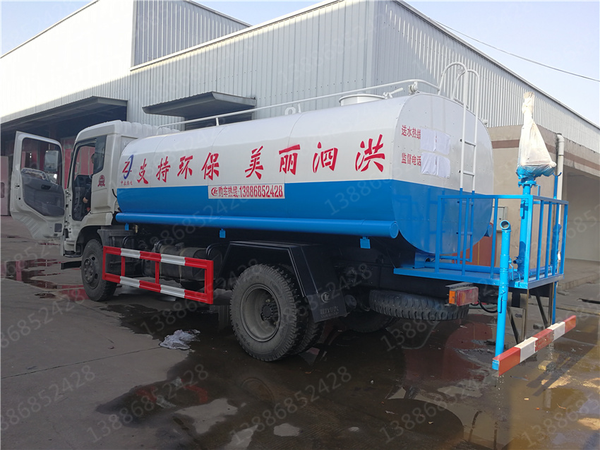 湖北盈通汽車8方洗掃車